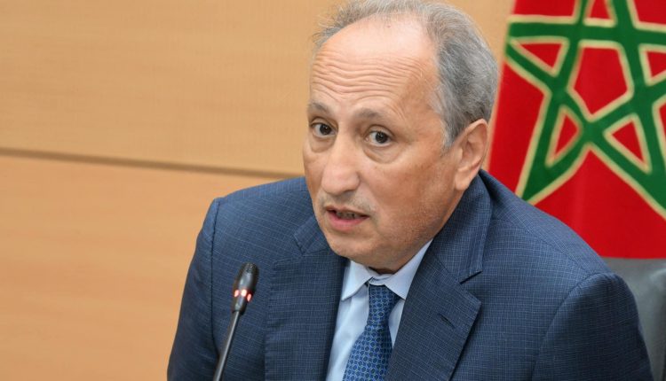 برادة يقوم بزيارة ميدانية لعدة مؤسسات تعليمية بالدار البيضاء