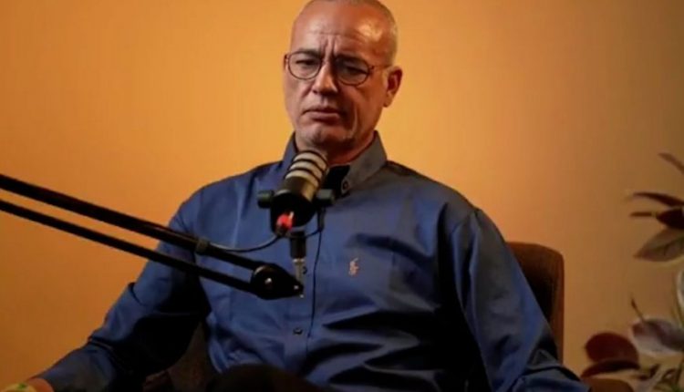 الفريق الاستقلالي يطالب باتخاذ إجراءات قانونية ضد عزيز غالي