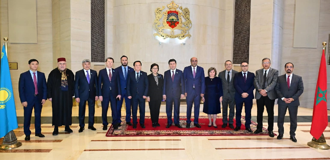 تمتين علاقات التعاون والصداقة بين المملكة المغربية وجمهورية كازاخستان.. محور مباحات بين رئيس مجلس المستشارين ورئيس مجلس النواب بجمهورية كازاخستان تمتين علاقات التعاون والصداقة بين المملكة المغربية وجمهورية كازاخستان.. محور مباحات بين رئيس مجلس المستشارين ورئيس مجلس النواب بجمهورية كازاخستان