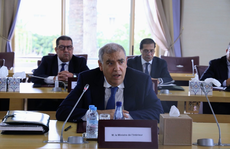 وزير الداخلية يترأس الاجتماع الدوري المخصص لتتبع تنزيل ورش الجهوية المتقدمة وزير الداخلية يترأس الاجتماع الدوري المخصص لتتبع تنزيل ورش الجهوية المتقدمة