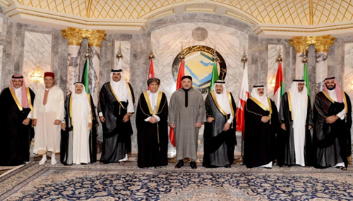 الاتصالات الهاتفية التي أجراها جلالة الملك مع عدد من قادة دول مجلس التعاون الخليجي جراء العدوان الإيراني.. تعبير عن التضامن الأخوي الراسخ والثابت للمغرب مع هذه البلدان الاتصالات الهاتفية التي أجراها جلالة الملك مع عدد من قادة دول مجلس التعاون الخليجي جراء العدوان الإيراني.. تعبير عن التضامن الأخوي الراسخ والثابت للمغرب مع هذه البلدان