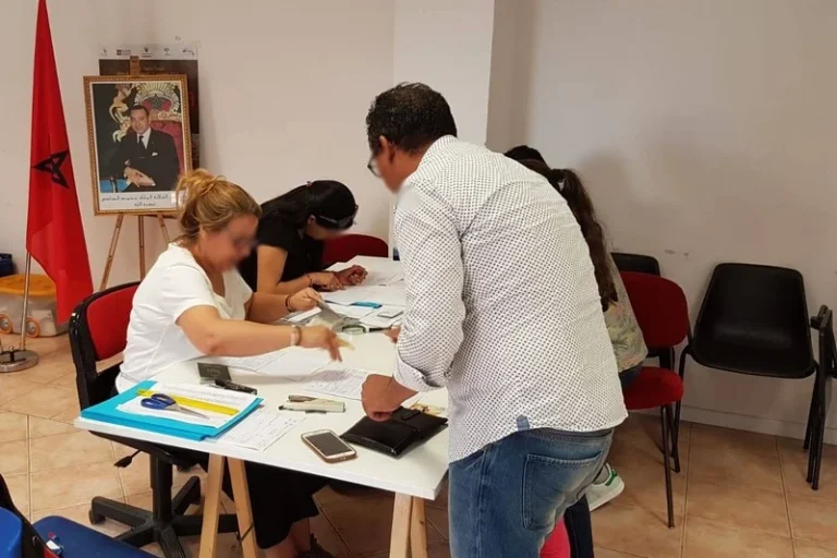 فرنسا: قنصلية متنقلة لفائدة المغاربة المقيمين بإقليم جورا فرنسا: قنصلية متنقلة لفائدة المغاربة المقيمين بإقليم جورا