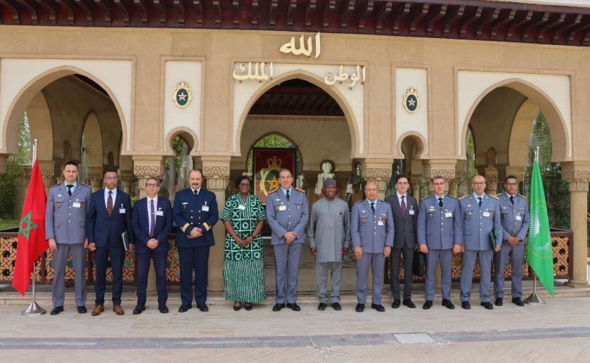 تعزيز التنسيق والتعاون في مجالات السلم والأمن داخل القارة الإفريقية.. محور مباحثات مفوض السلم والأمن بـالاتحاد الإفريقي مع مسؤولين عسكريين مغاربة بالرباط تعزيز التنسيق والتعاون في مجالات السلم والأمن داخل القارة الإفريقية.. محور مباحثات مفوض السلم والأمن بـالاتحاد الإفريقي مع مسؤولين عسكريين مغاربة بالرباط