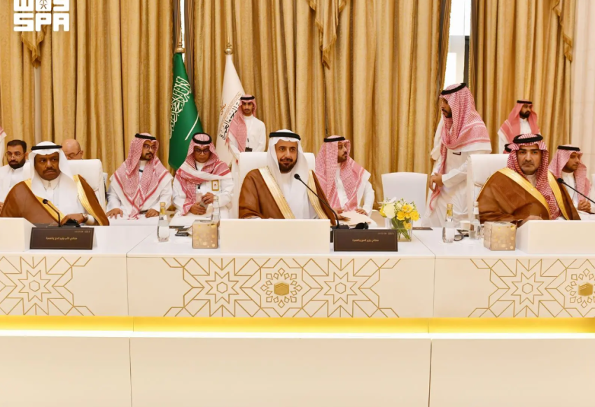 وزير الحج والعمرة السعودي يلتقي مسؤولي ورؤساء مكاتب شؤون الحجاج من الدول الإسلامية وزير الحج والعمرة السعودي يلتقي مسؤولي ورؤساء مكاتب شؤون الحجاج من الدول الإسلامية
