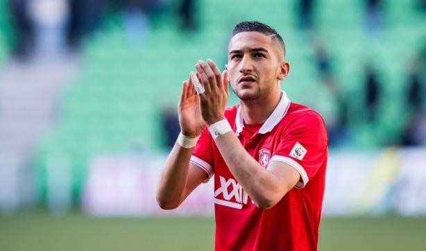 الوداد الرياضي ينهي تعاقده مع الدولي حكيم زياش الوداد الرياضي ينهي تعاقده مع الدولي حكيم زياش