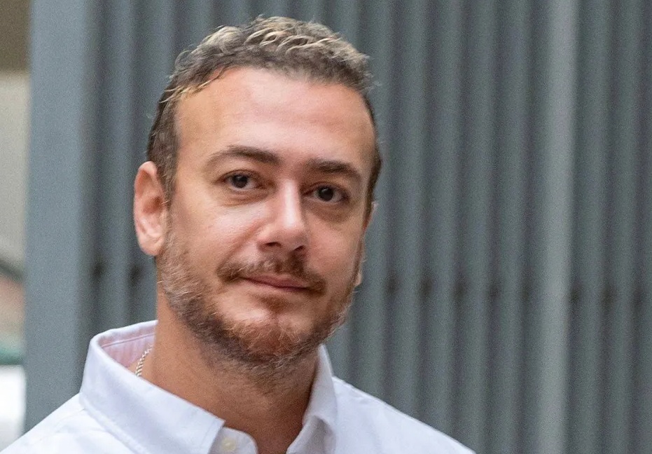 مسلسل محاكمة الفنان سعد لمجرد لم ينته بعد!.. الحكم عليه بـ10 سنوات في قلب العاصفة القضائية الفرنسية مسلسل محاكمة الفنان سعد لمجرد لم ينته بعد!.. الحكم عليه بـ10 سنوات في قلب العاصفة القضائية الفرنسية