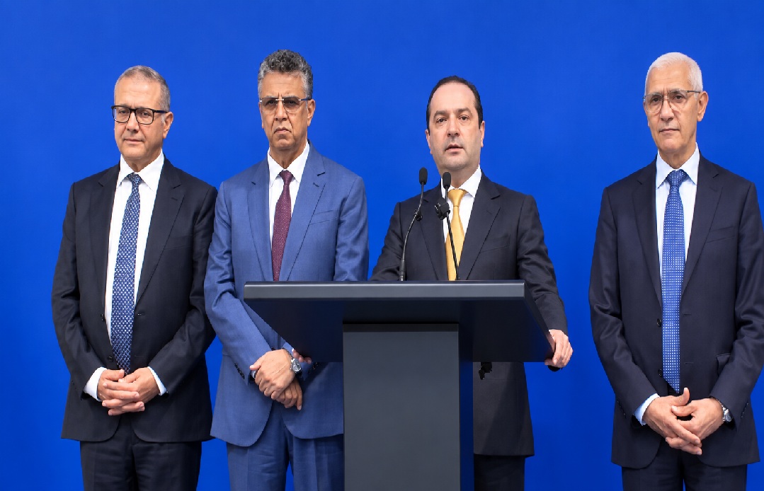 في تصريح لرئيس حزب “الحمامة” بعد “استقبالهم” من طرف رئيسة الحكومة المعينة فاطمة الزهراء المنصوري في تصريح لرئيس حزب “الحمامة” بعد “استقبالهم” من طرف رئيسة الحكومة المعينة فاطمة الزهراء المنصوري